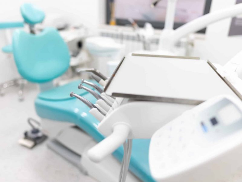 dentist-chair-and-dentist-tools.jpg